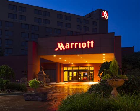 Marriott Announces Luxury Brands Group Destination Tips