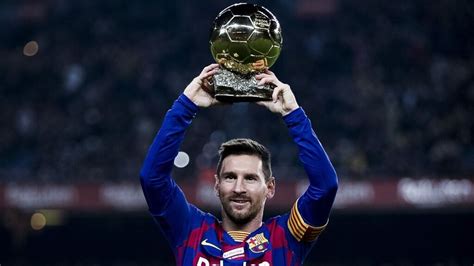 Lionel andrés messi (spanish pronunciation: Así ofreció Leo Messi su sexto Balón de Oro al Camp Nou