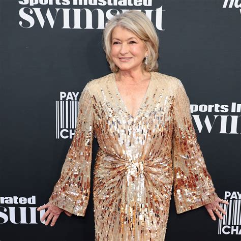 Martha Stewart Is Sports Illustrateds Swimsuit Issue Cover Girl Glamour