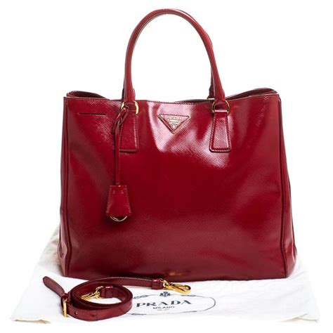 Prada Red Saffiano Patent Leather Medium Gardeners Tote For Sale At