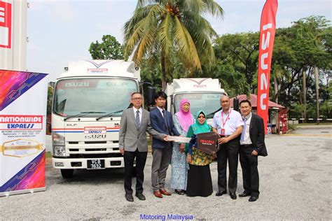 Dhl fedex ups i guess can forget about it. Motoring-Malaysia: Trucks: Nationwide Express Courier ...
