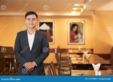Hospitality Stock Image Image Of Vietnamese Waiter 111078483