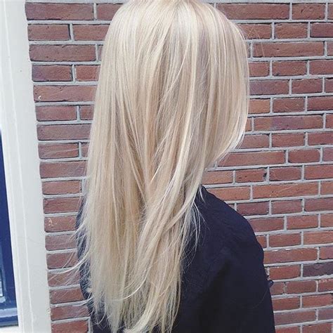 Scandinavian Blonde By Relinde Salon B Utrecht Salonbnl Blondehair