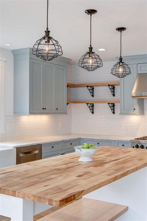 35 Best Farmhouse Kitchen Cabinet Ideas To Create A Warm And Welcoming Kitchen Design In Your