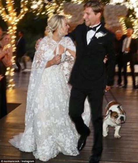 Kaley Cuoco Wedding Pictures Kaley Cuoco And Karl Cook S Wedding Funny Vows Guests Including