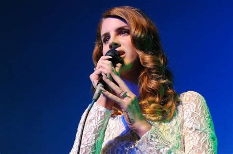 ¡lana Del Rey Anuncia El Lanzamiento De Su Séptimo álbum ‘rock Candy Sweet’ Haahil De Radio