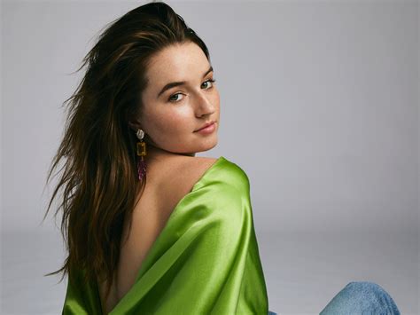 1600x1200 Kaitlyn Dever 4k 1600x1200 Resolution Hd 4k Wallpapers Images Backgrounds Photos