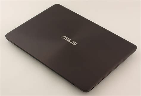 Asus Zenbook Ux305 Review Smart Elegant And Well Priced Fanless