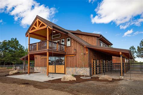 5 Cool Horse Barns With Stall Runs Cowgirl Magazine