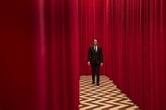 Twin Peaks Season 3 Premiere Review: David Lynch Remains a Master ...