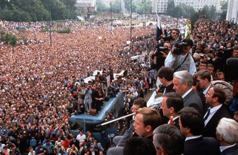 The Wasted Russian Revolution Of August 1991 The New European