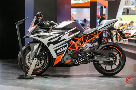 Ktm Rc And Rc Get New Livery At Eicma Bikedekho My XXX Hot Girl