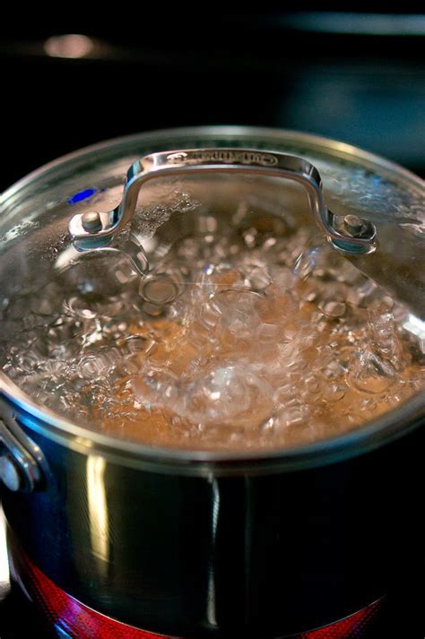Typically, you do not have to heat a can of soup to eat it, but in order to evenly distribute the fat or oil content, it's best do heat a can on the stove or microwave for 2 to 4 minutes and then stir it. How To Make Perfect Hard Boiled Eggs | Delicious Meets Healthy