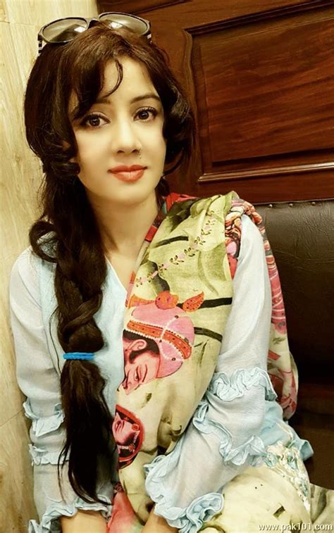 Gallery Singers Rabi Peerzada Rabi Peerzada Pakistani Female