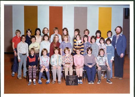 Elementary School Class Photos From 1976