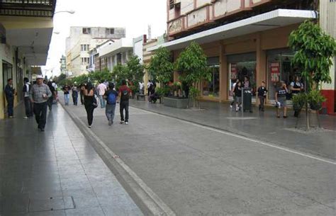 La Sexta Avenida En Guatemala City 12 Opiniones Y 4 Fotos