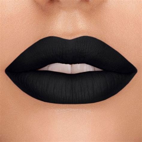 Black Champagne 3ml Dreamy Matte Liquid Lipstick 3ml By Nabla £1325