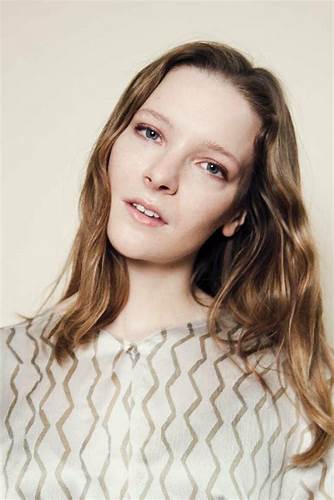 Эмилия кларк 2020 похудела Морвет Кларк - 67 фото Морвет Кларк - 67 фото Эмилия кларк 2020 похудела