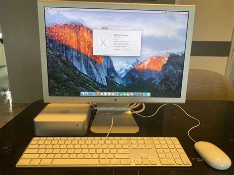 Apple Mac Mini Apple Cinema Display 20” Computers And Tech Desktops