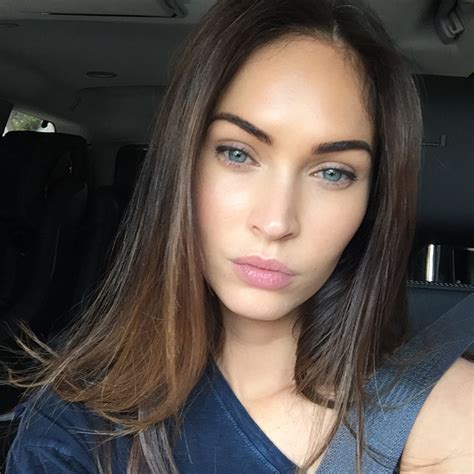 Megan denise fox was born on may 16, 1986 in oak ridge, tennessee and raised in rockwood, tennessee to gloria darlene tonachio (née cisson), a real estate manager & franklin thomas fox, a parole officer. Как сестры: Меган Фокс показала свою красотку-маму - cosmo ...