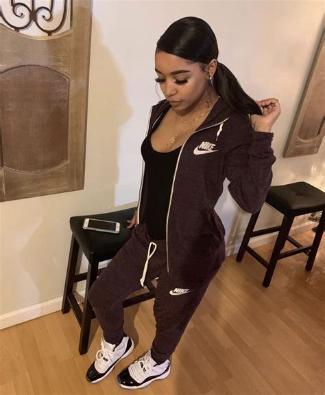 𝑷𝑰𝑵𝑻𝑬𝑹𝑬𝑺𝑻 𝑺𝑯𝑬𝑺𝑶𝑮𝑳𝑶𝑹𝑰𝑶𝑼𝑺 🧚🏼‍♀️🖤 Cute Sweatpants Outfit Ghetto Outfits Cute Comfy Outfits