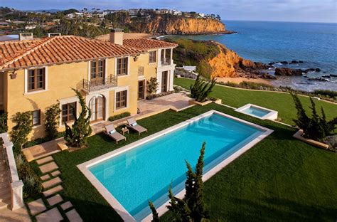 Irvine Cove Pool Designed By Passione Inc Expensive Houses Beach