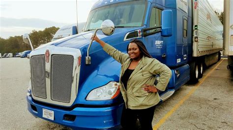 Opportunities Open Up For Women Truckers But Their Numbers Remain