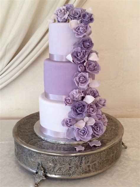 White And Purple Rose Wedding Cake
