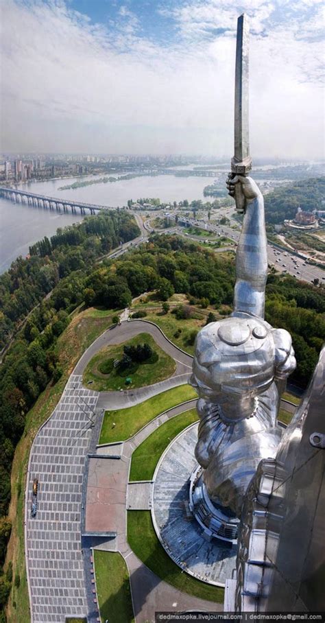 These Mega Sculptures Are The Biggest In The World Wonders Of The