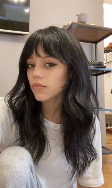 jenna ortega hairstyle hair cuts hairstyles with bangs