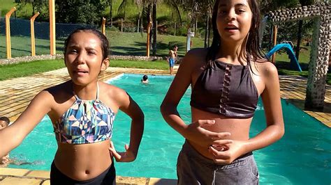 Será que você sabe as respostas deste desafio da piscina??? Desafio na piscina com minhas amigas .😎😎 - YouTube