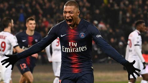 Real madrid 9, granada cf 1. Real Madrid? You never know what the future holds - PSG's Mbappe | FourFourTwo