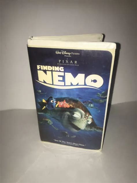 Finding Nemo Vhs Clam Shell Walt Disney Classic Movie Pixar