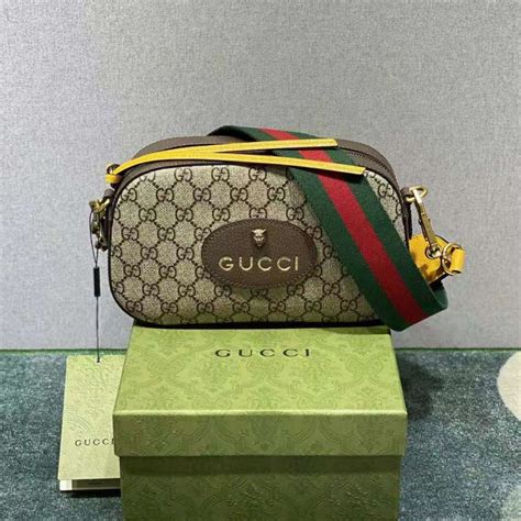 Gucci Unisex Neo Vintage Gg Supreme Messenger Bag Beige