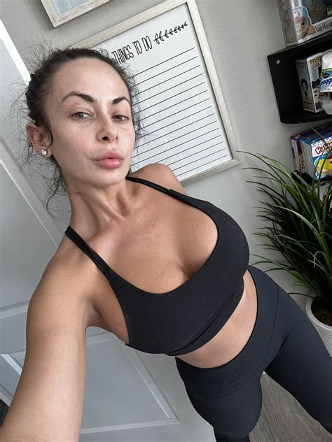 Tw Pornstars Pic Kiki Klout Twitter Fresh Out The Gym Am I On