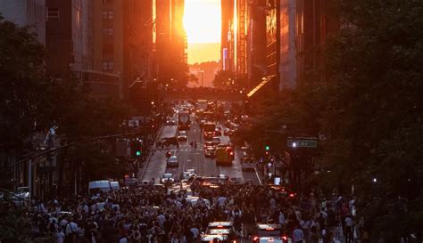 Foto Fenomena Manhattanhenge Di Langit New York Foto