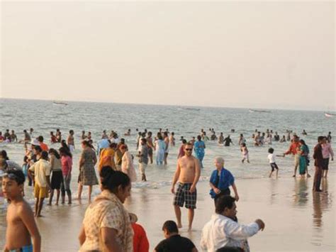 Less Russians On Goan Beaches This Season Oneindia News