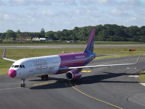 Wizz A321 At Bucharest On May 1st 2019 Bird Strike Aeroinside