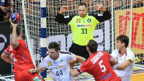 Handball-WM: DHB-Team verliert und trifft nun auf Frankreich - ZDFheute