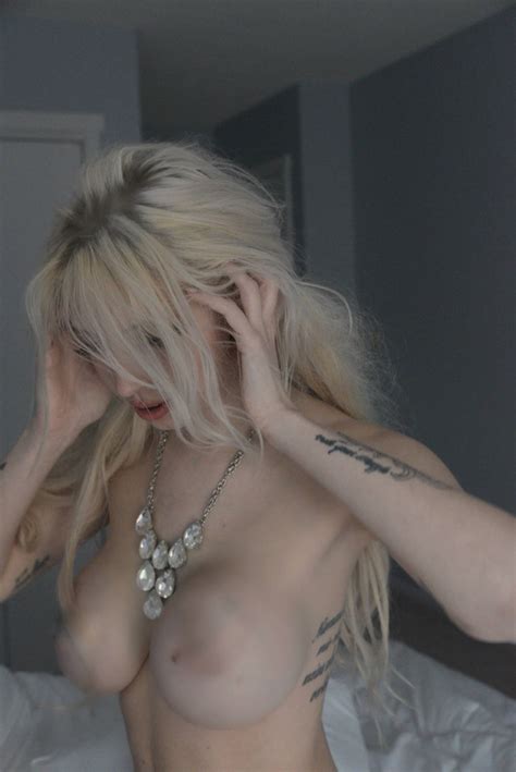 Samantha Allyson Nude VoyeurFlash