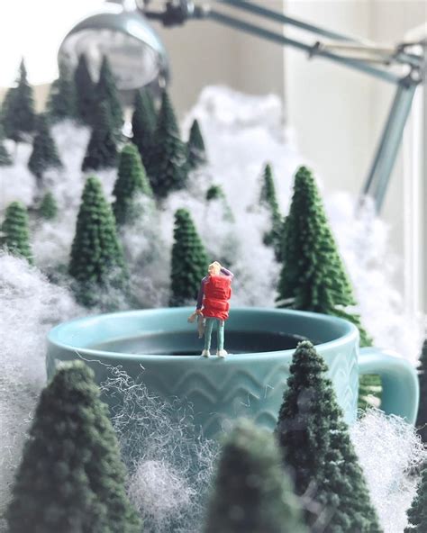 Miniature Scenes Created In The Office Azucar
