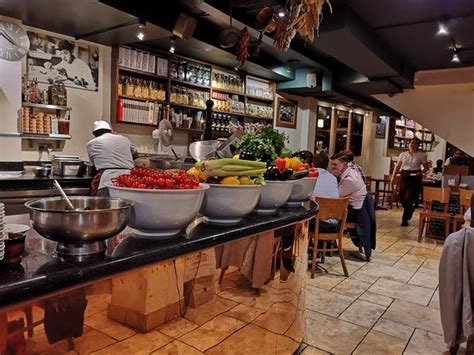 Restaurante volcanes cocina centroamericana, madrid. La Cucina, Oxford - Restaurant Reviews, Phone Number ...