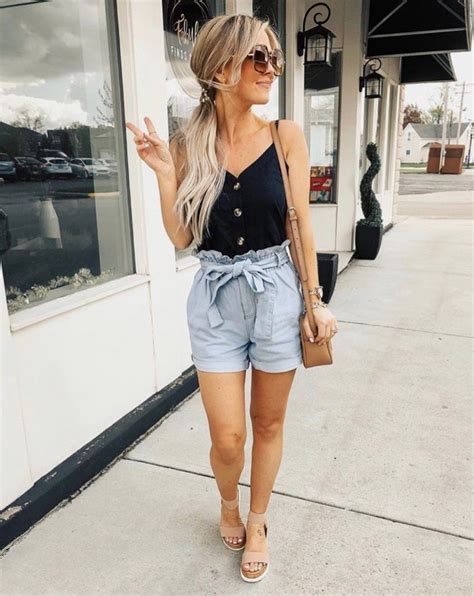7 Perfect Summer Shorts Outfit Ideas For Every Style Diy Darlin Summer Outfits For Moms