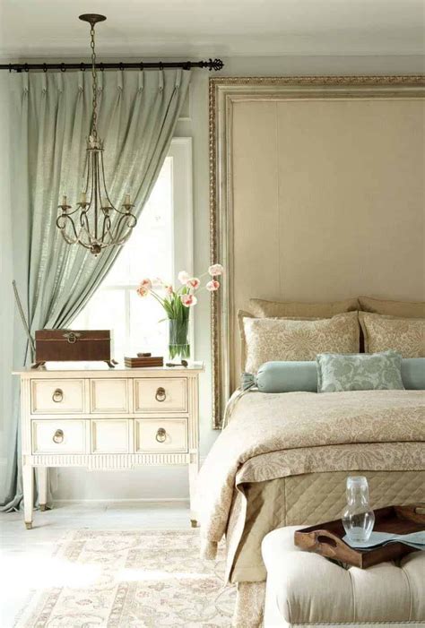 35 Spectacular Neutral Bedroom Schemes For Relaxation Traditional