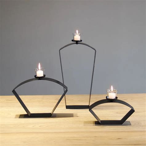 Chinese Style Sector Black Metal Tabletop Simple Candle Holder Iron