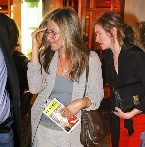 Jennifer Aniston Spotted Wearing Aviator Eyeglasses