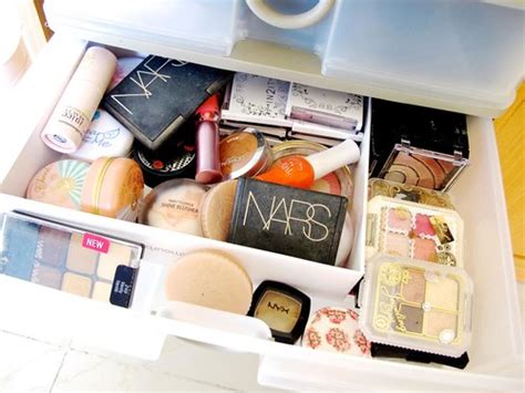 Makeup Expiration When To Get Rid Of Your Old Cosmetics — Project Vanity