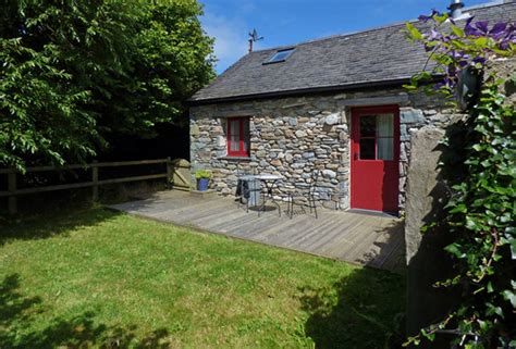 Seal Cottage Aberfforest Beach Newport 3 Star Holiday Home In
