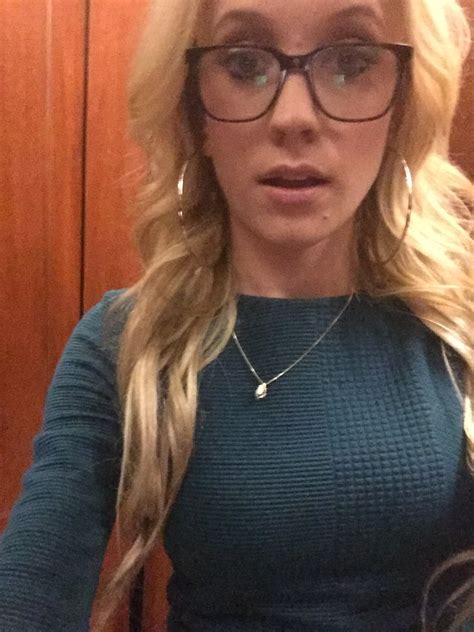Kat Timpf On Twitter Now Elevator 5pm New Specialistsfnc Tune In
