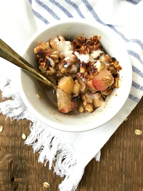 This apple crisp couldn't be any more simple! 21 Day Fix Apple Crisp | Gluten free instant pot, Apple ...